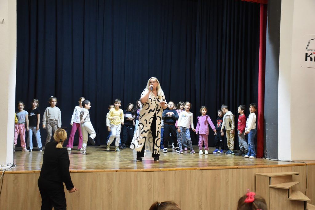 Leontina 05